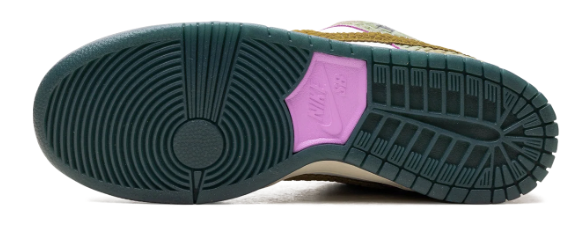 Nike SB Dunk Low Pro Alexis Sablone “Chameleon” (HJ3386-300)