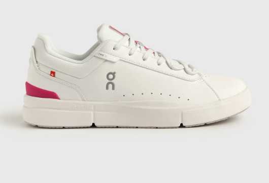 On Women's The Roger Advantage Sneakers