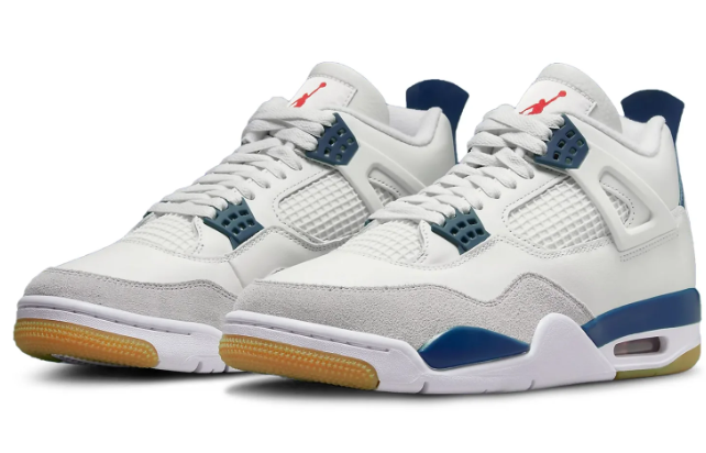 Nike SB x Air Jordan 4 - White/Navy
