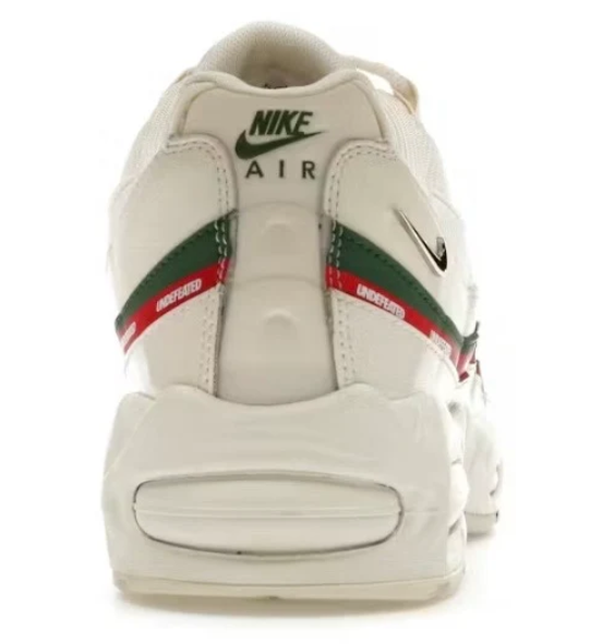 Nike Air Max 95 SP x Undefeated - Sail