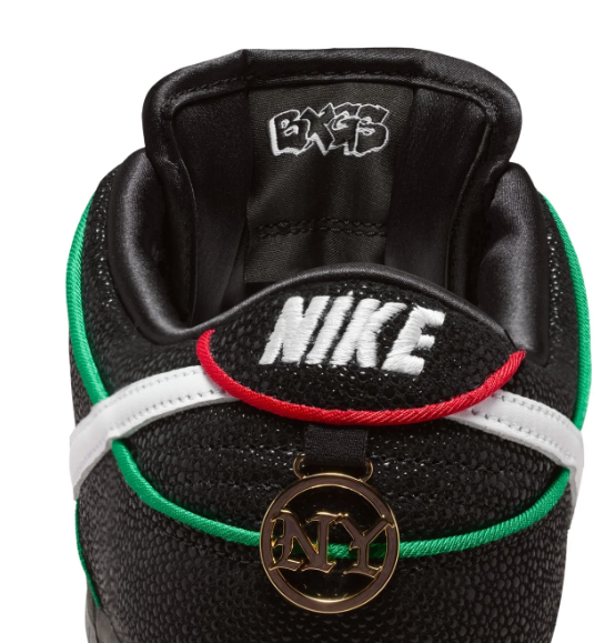 Nike SB Dunk Low Pro QS Black/White/Challenge Red