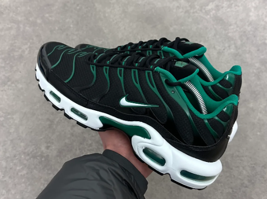 Nike Air Max Plus TN - Black/Malachite